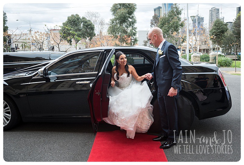 Showtime Natural Elegant Wedding Photography South Wharf Love Stories 